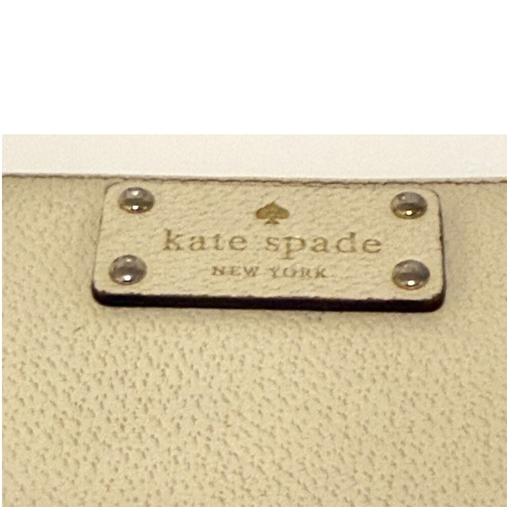 Kate Spade Zip Around Continental Wallet Sz OS Cream Pebble Leather Logo Plaque